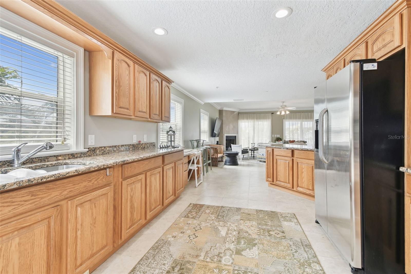 Image 19 of 98 For 16033 Gulf Boulevard