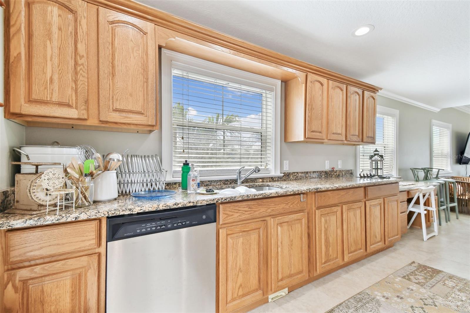 Image 20 of 98 For 16033 Gulf Boulevard