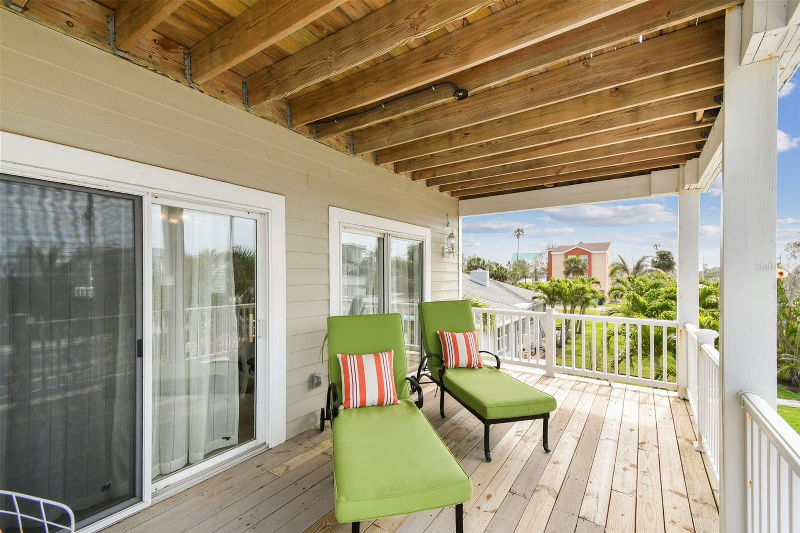Image 31 of 98 For 16033 Gulf Boulevard