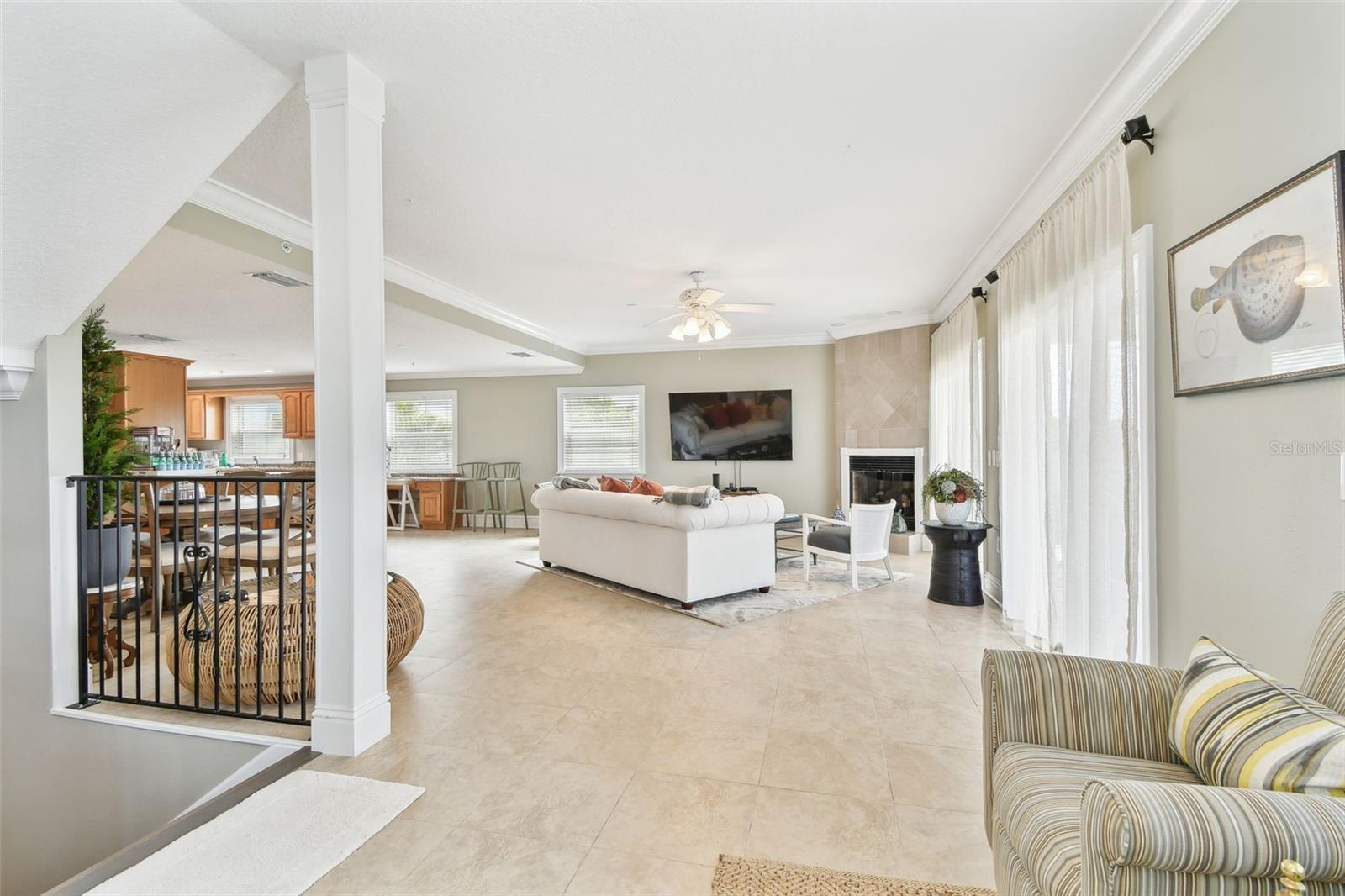 Image 4 of 98 For 16033 Gulf Boulevard