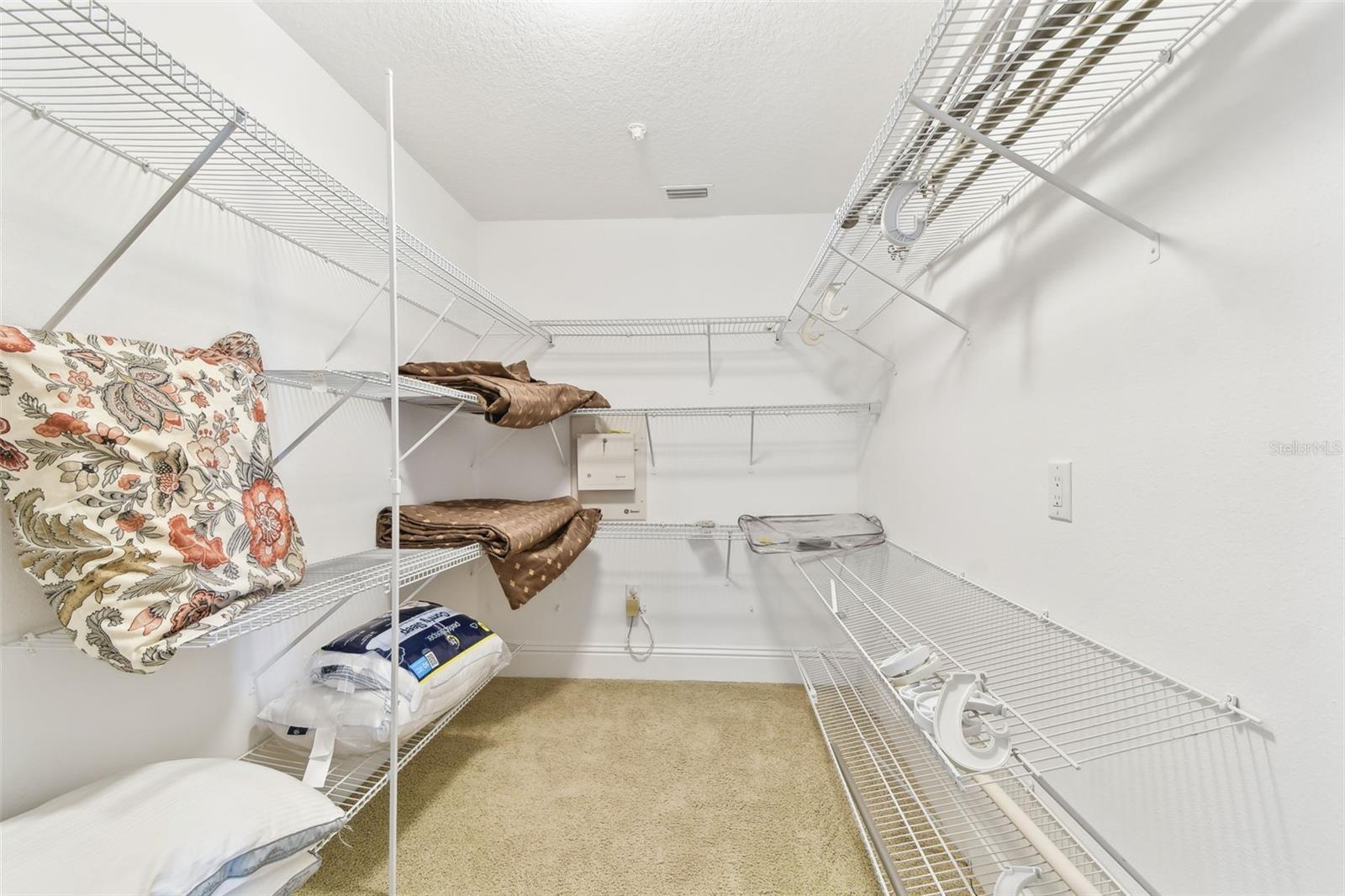 Image 40 of 98 For 16033 Gulf Boulevard