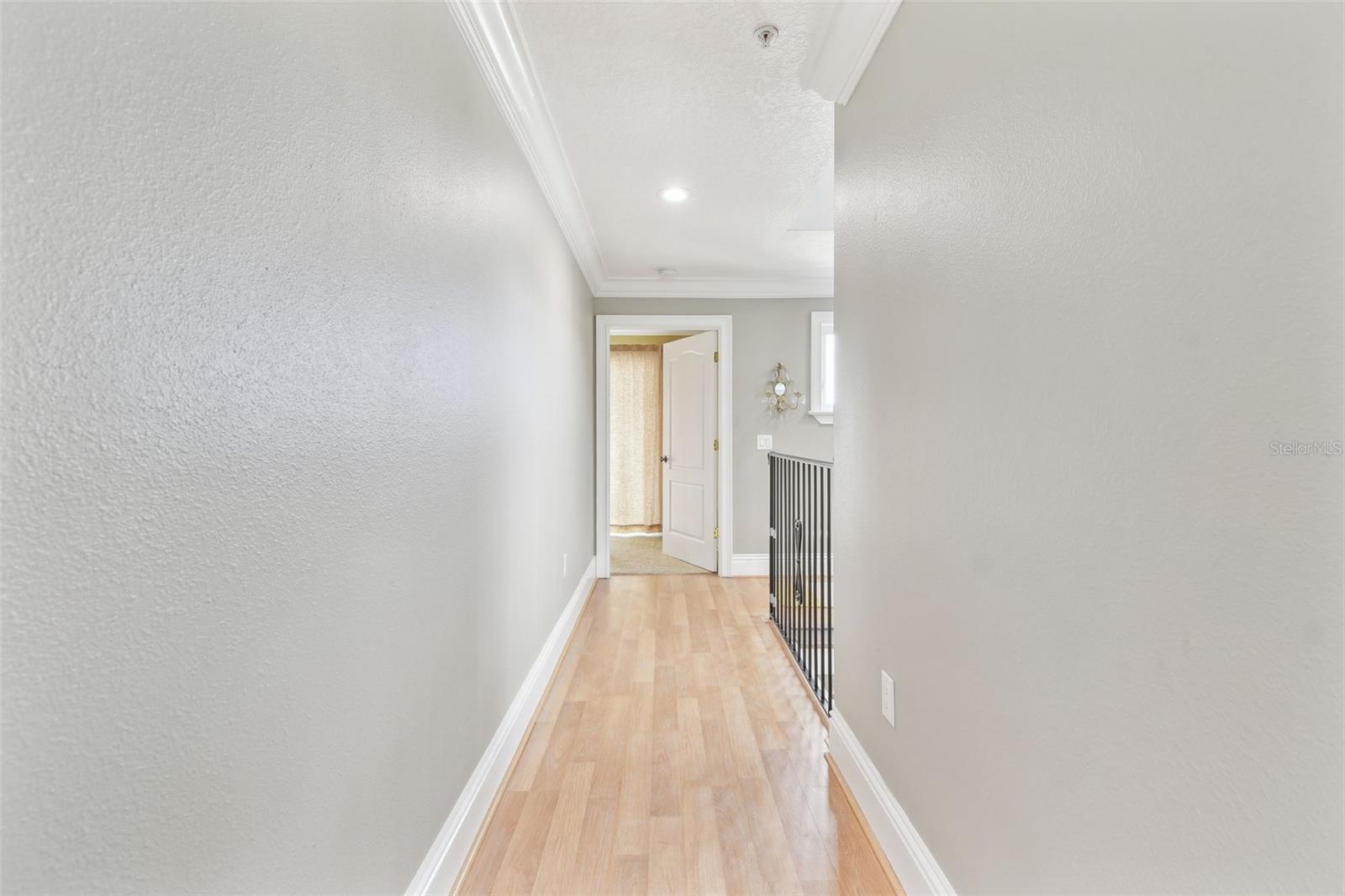 Image 43 of 98 For 16033 Gulf Boulevard