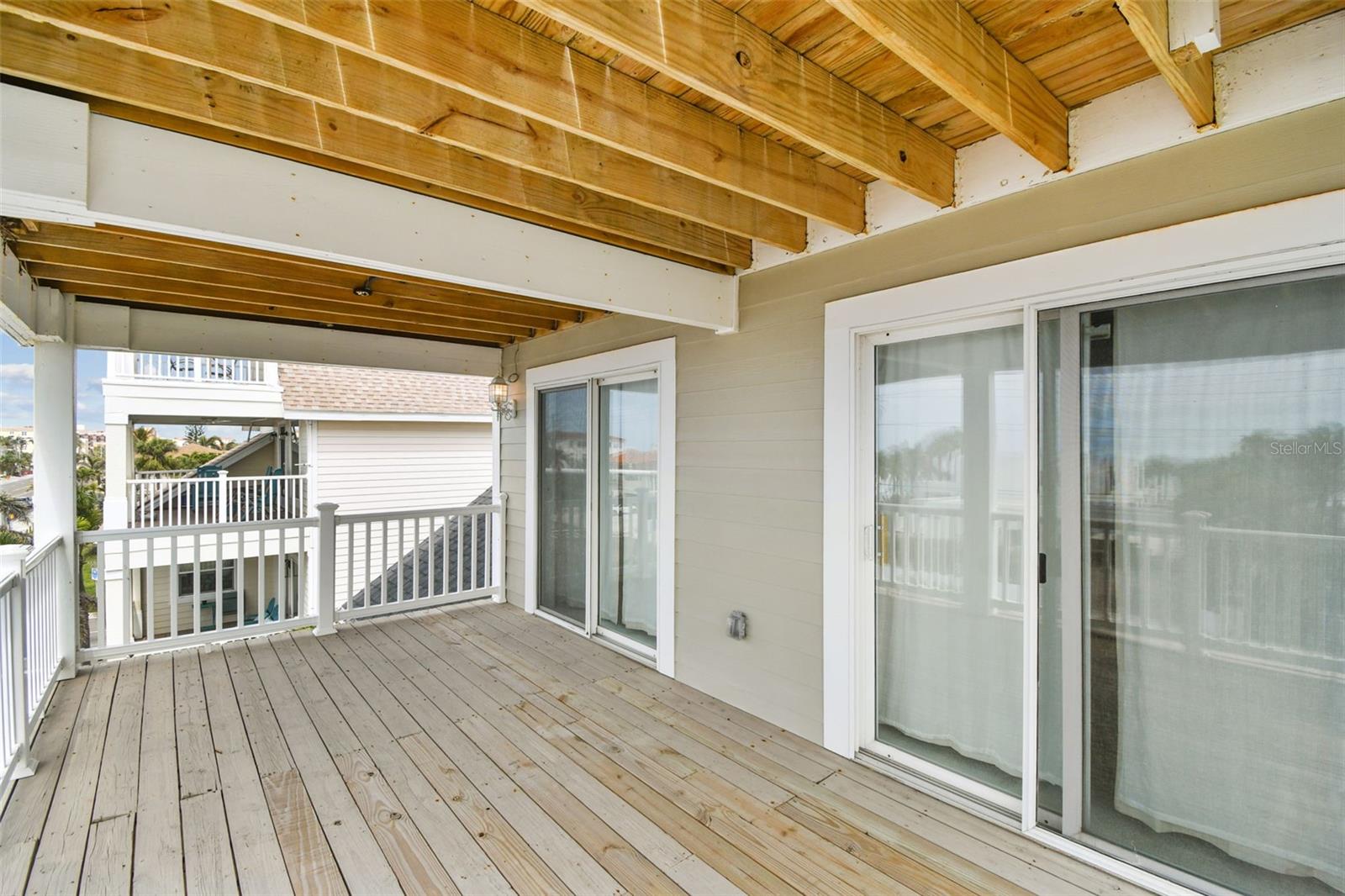 Image 72 of 98 For 16033 Gulf Boulevard