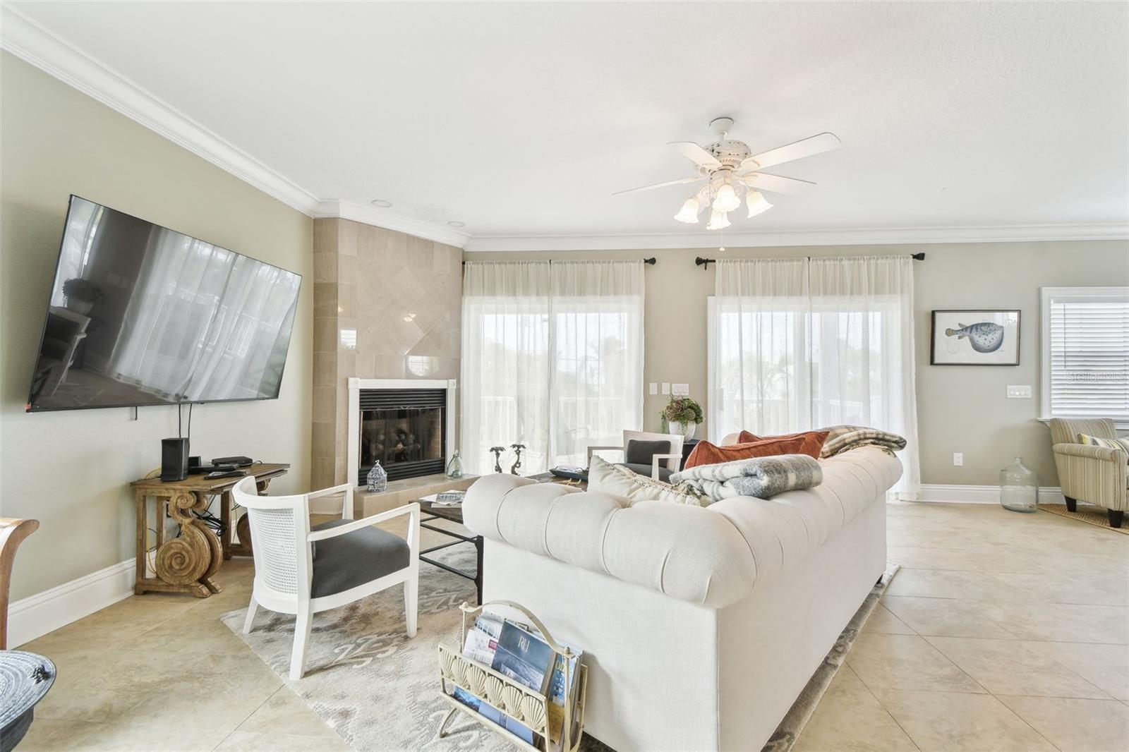 Image 9 of 98 For 16033 Gulf Boulevard