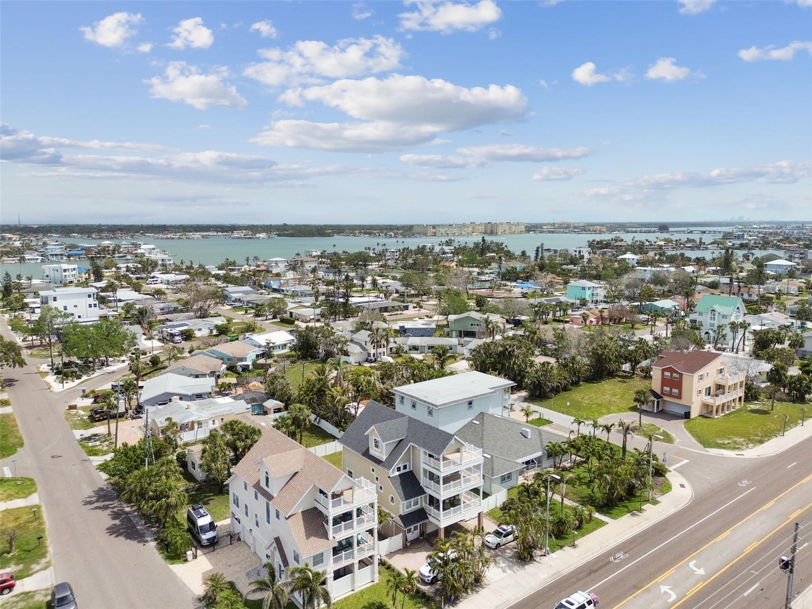 Image 91 of 98 For 16033 Gulf Boulevard