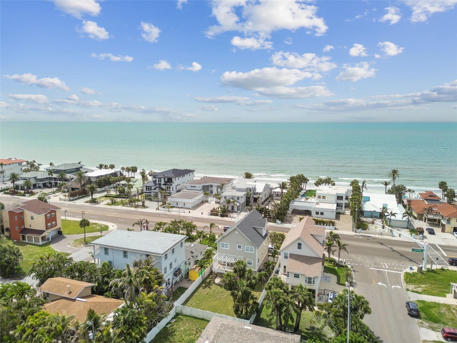 Image 94 of 98 For 16033 Gulf Boulevard