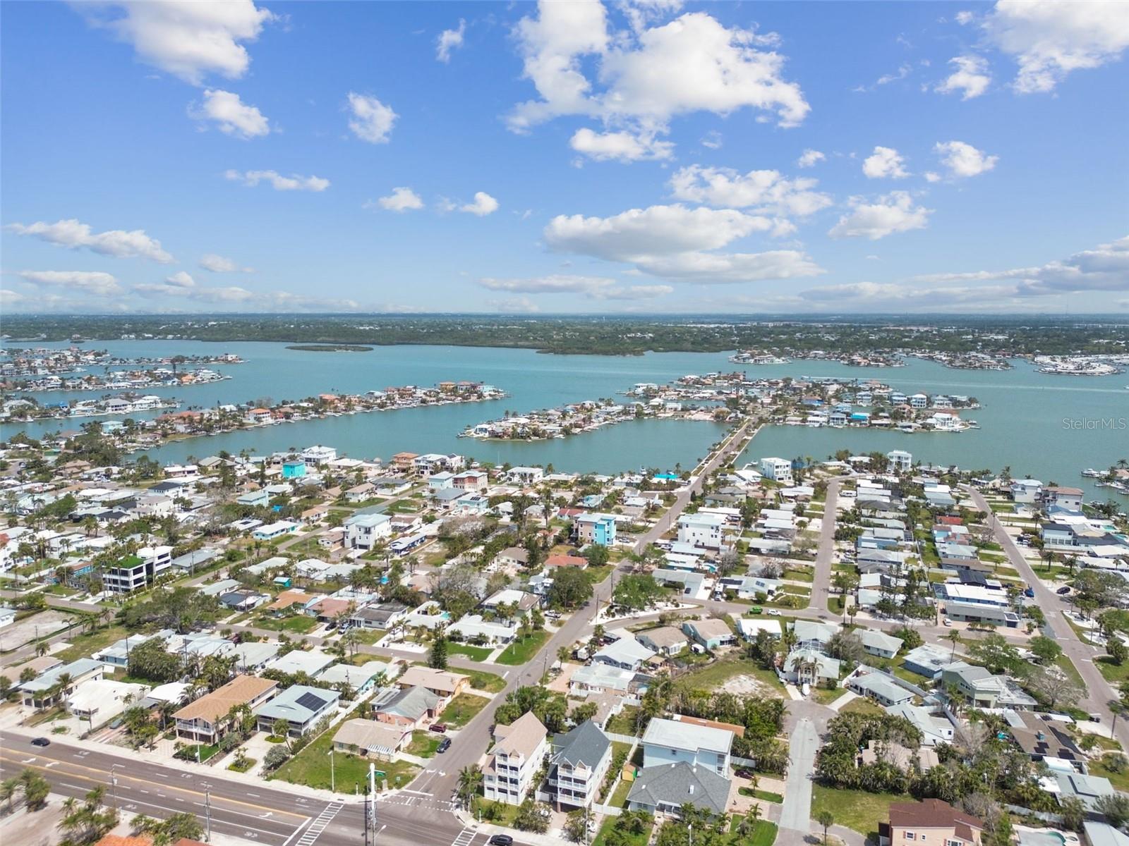 Image 97 of 98 For 16033 Gulf Boulevard