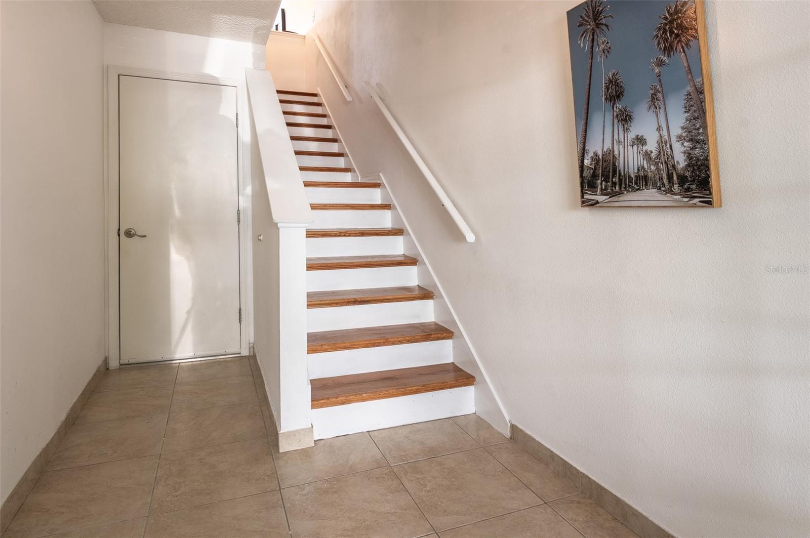 Listing photo id 22 for 623 Garland Circle