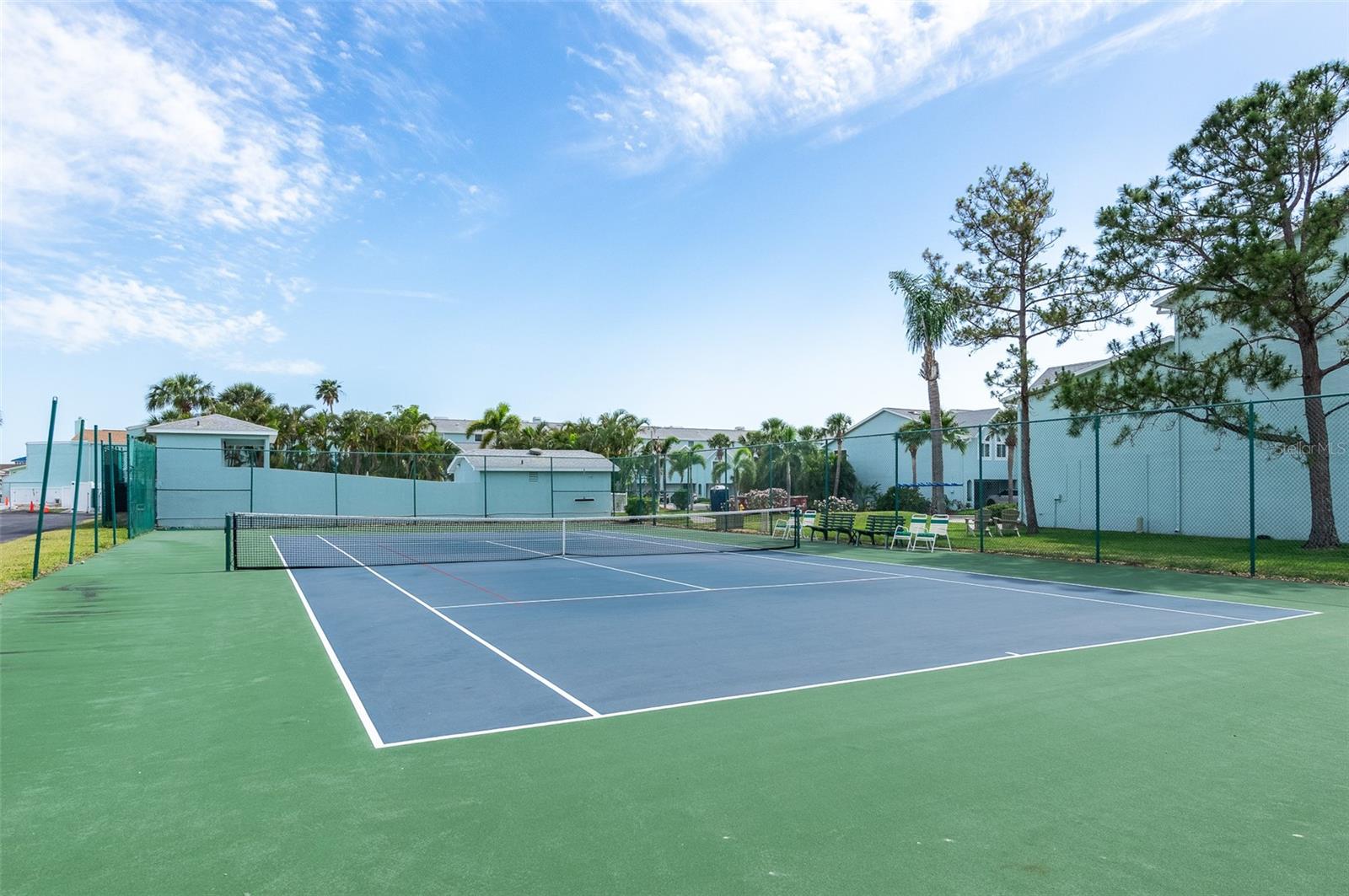 Listing photo id 28 for 623 Garland Circle