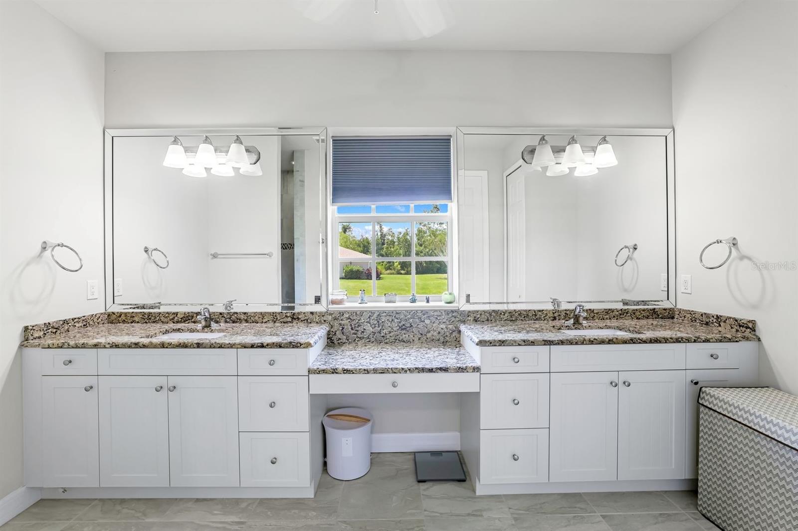 Image 20 of 31 For 4507 Lake Heather Circle