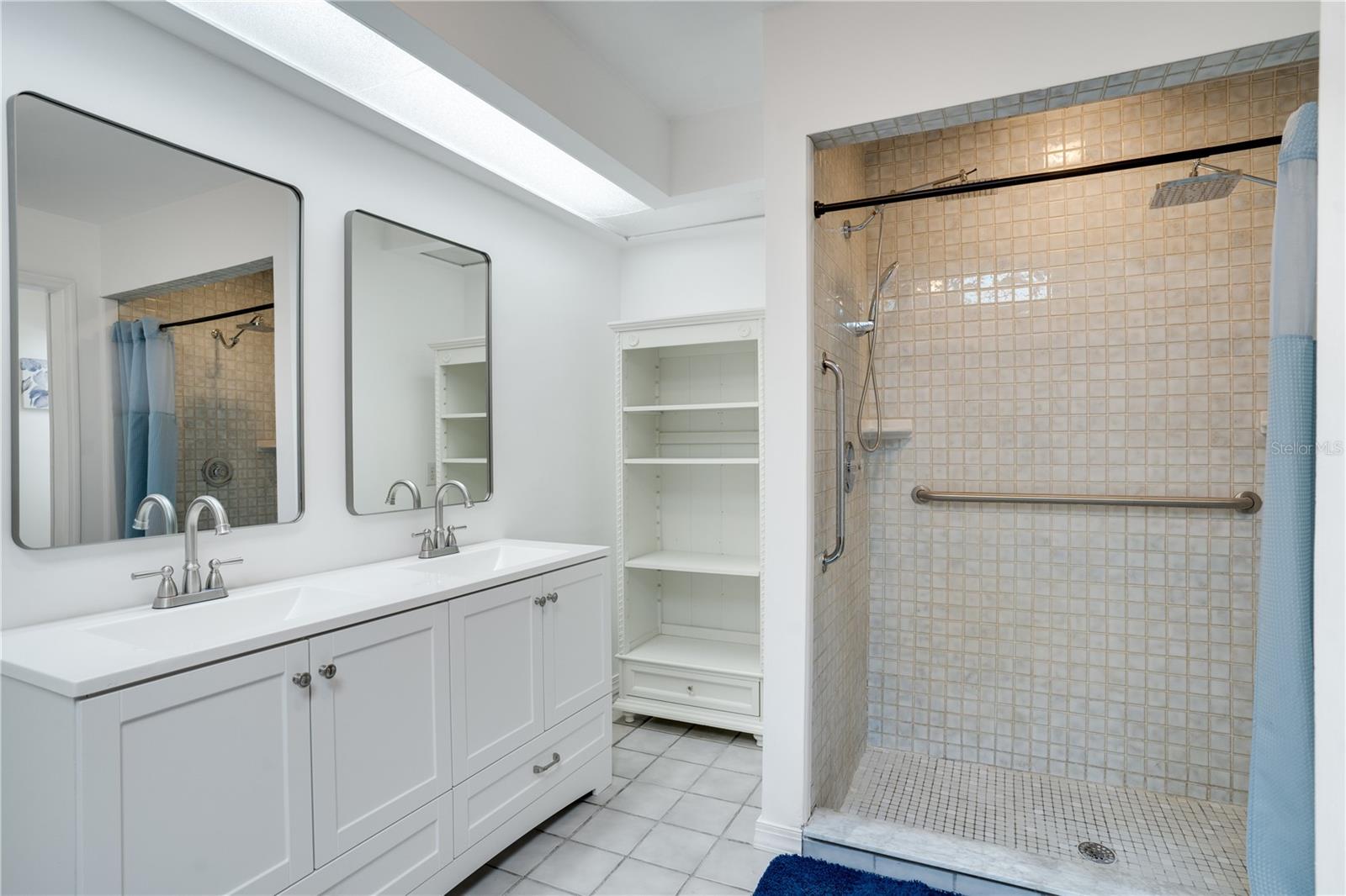 Listing photo id 17 for 18546 Kelly Road