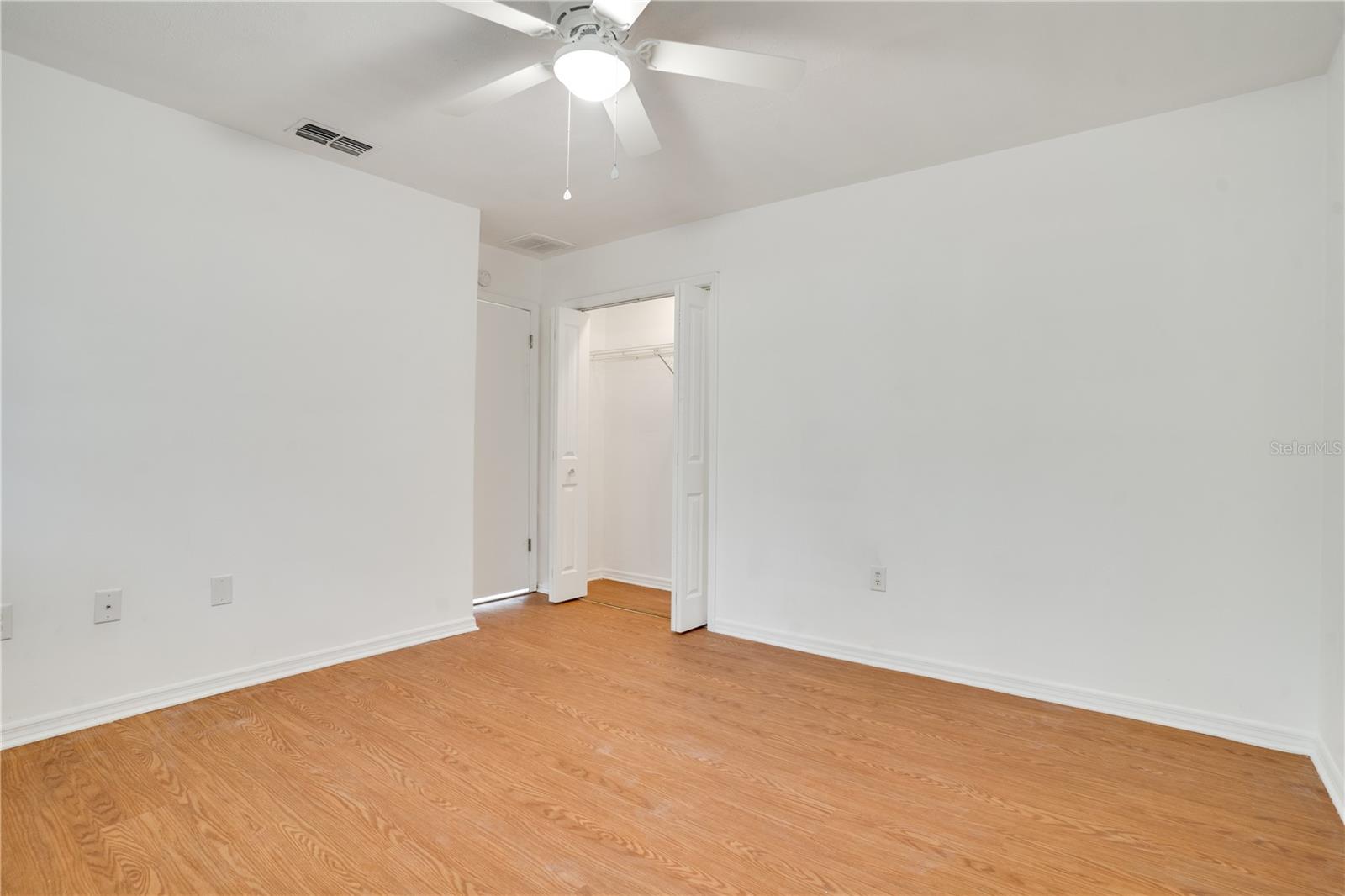 Listing photo id 24 for 18546 Kelly Road