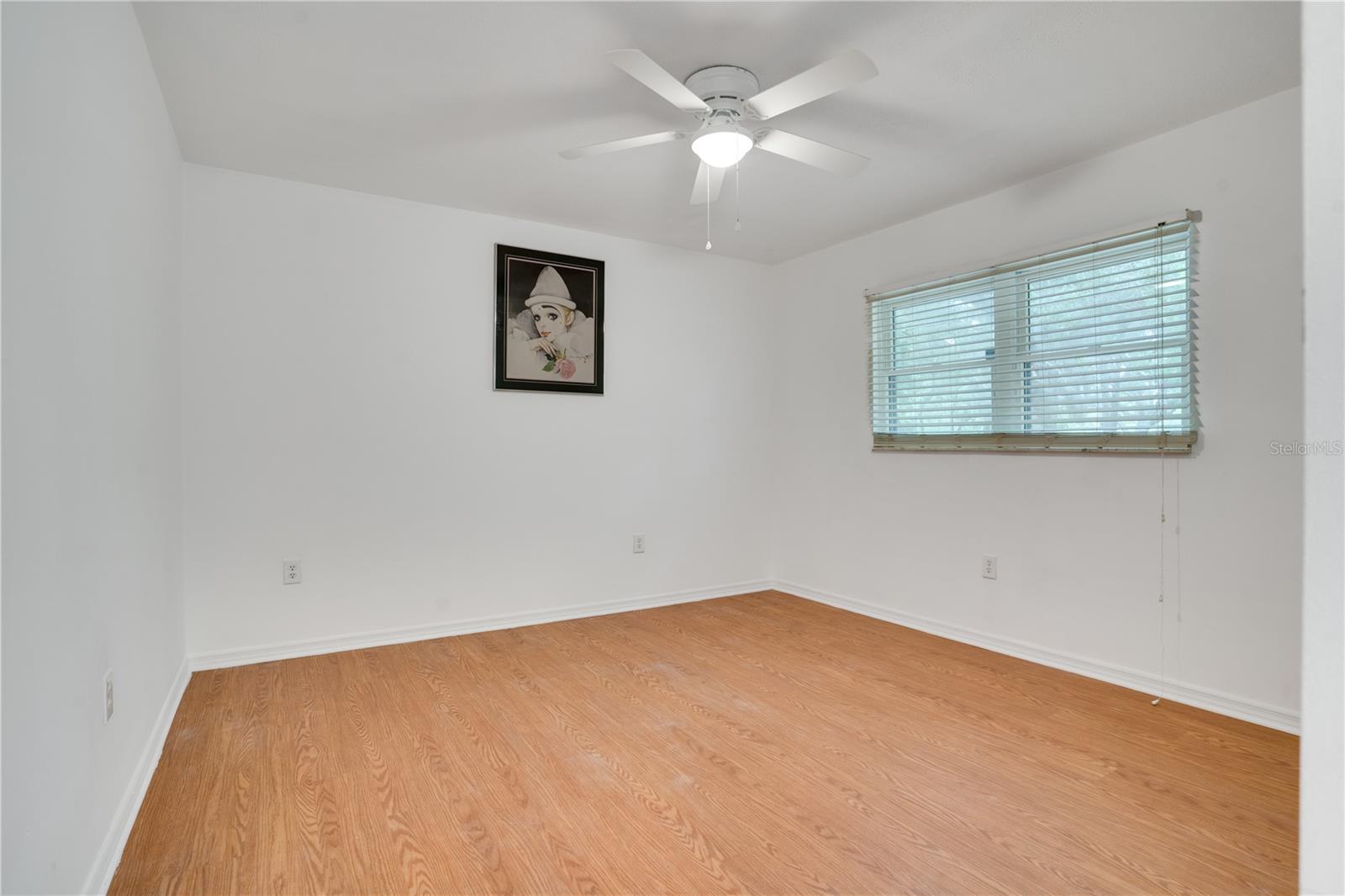 Listing photo id 25 for 18546 Kelly Road