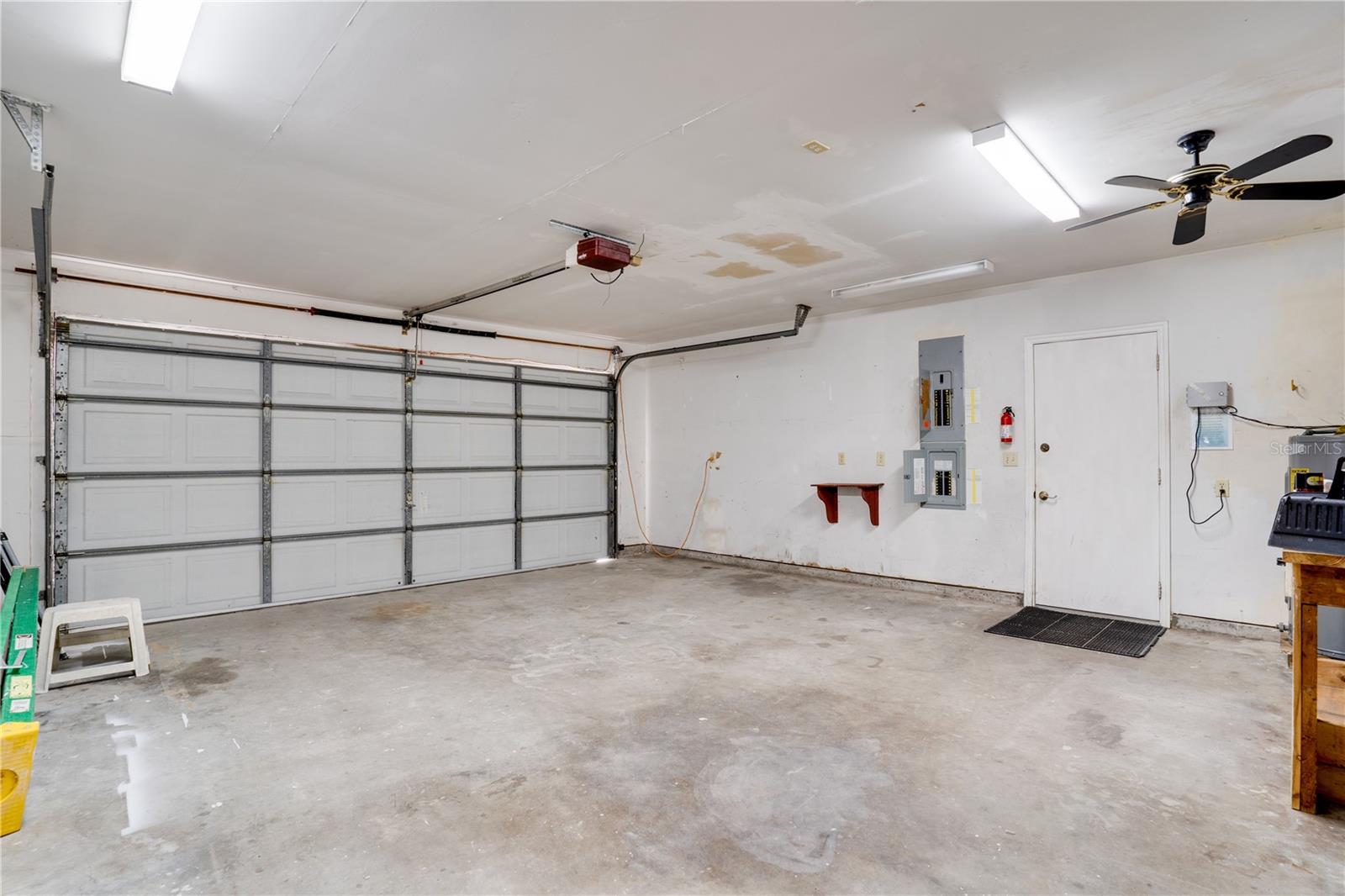 Listing photo id 27 for 18546 Kelly Road