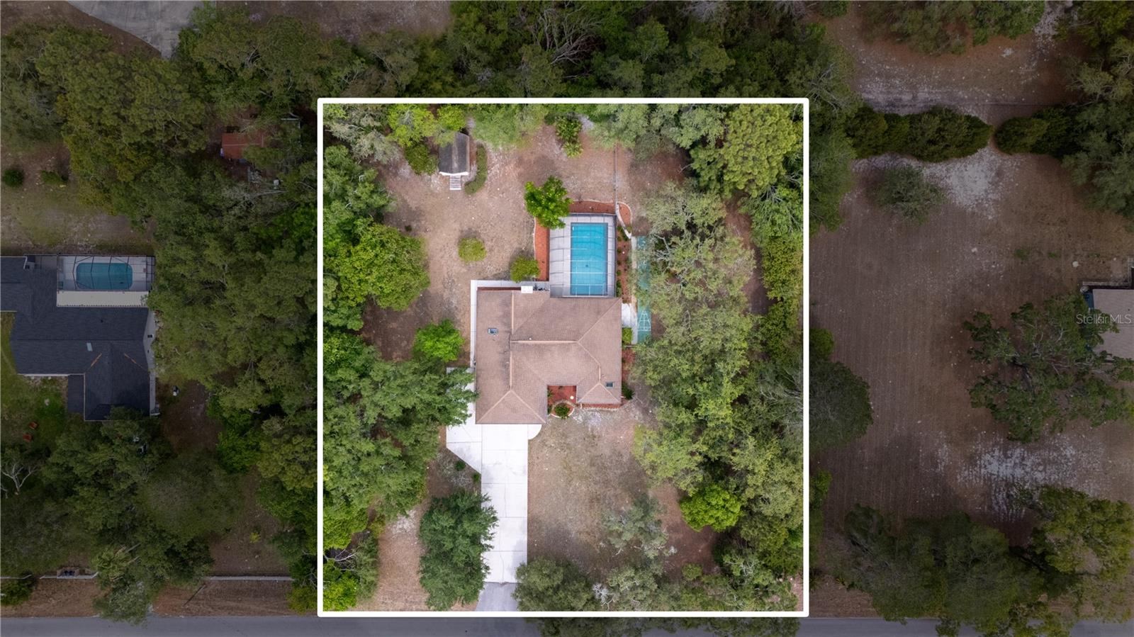 Listing photo id 38 for 18546 Kelly Road