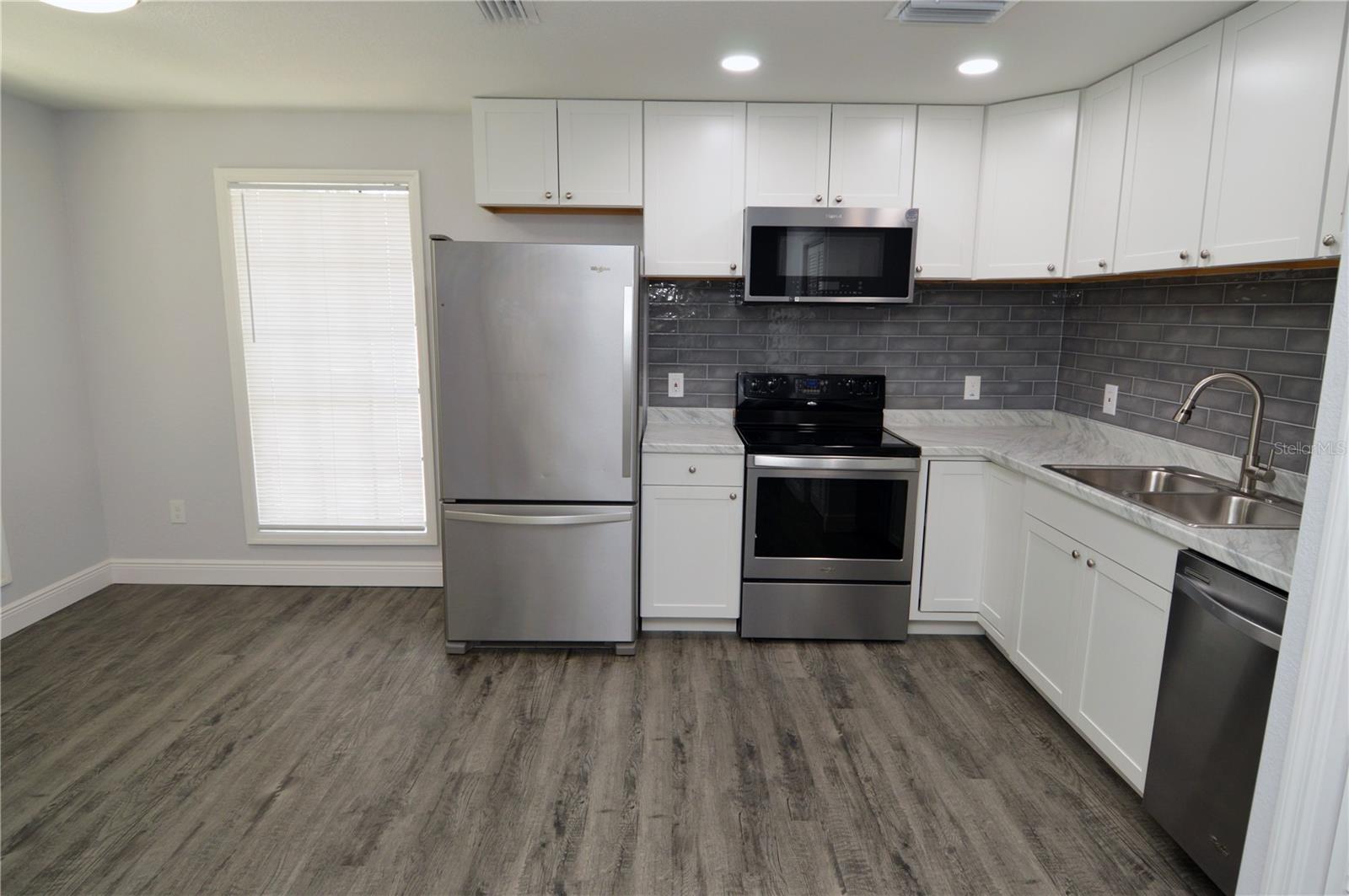 Image 12 of 100 For 8633 Fancy Finch Drive 201