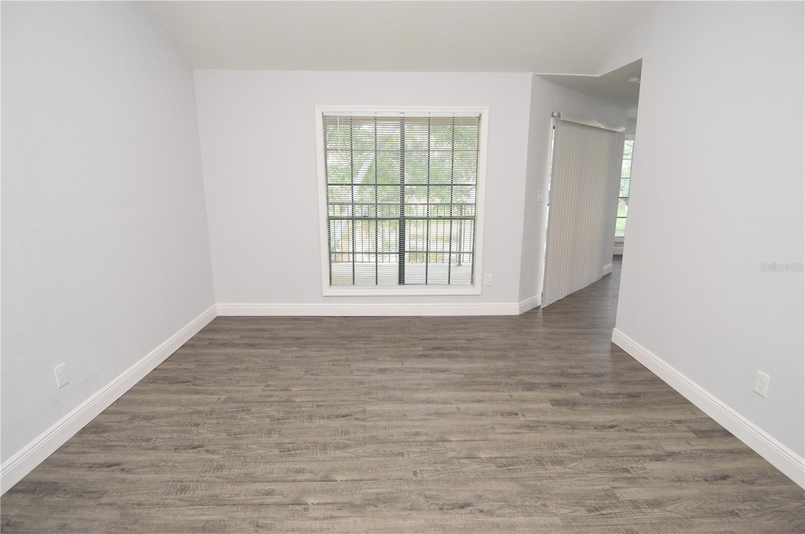 Image 4 of 100 For 8633 Fancy Finch Drive 201