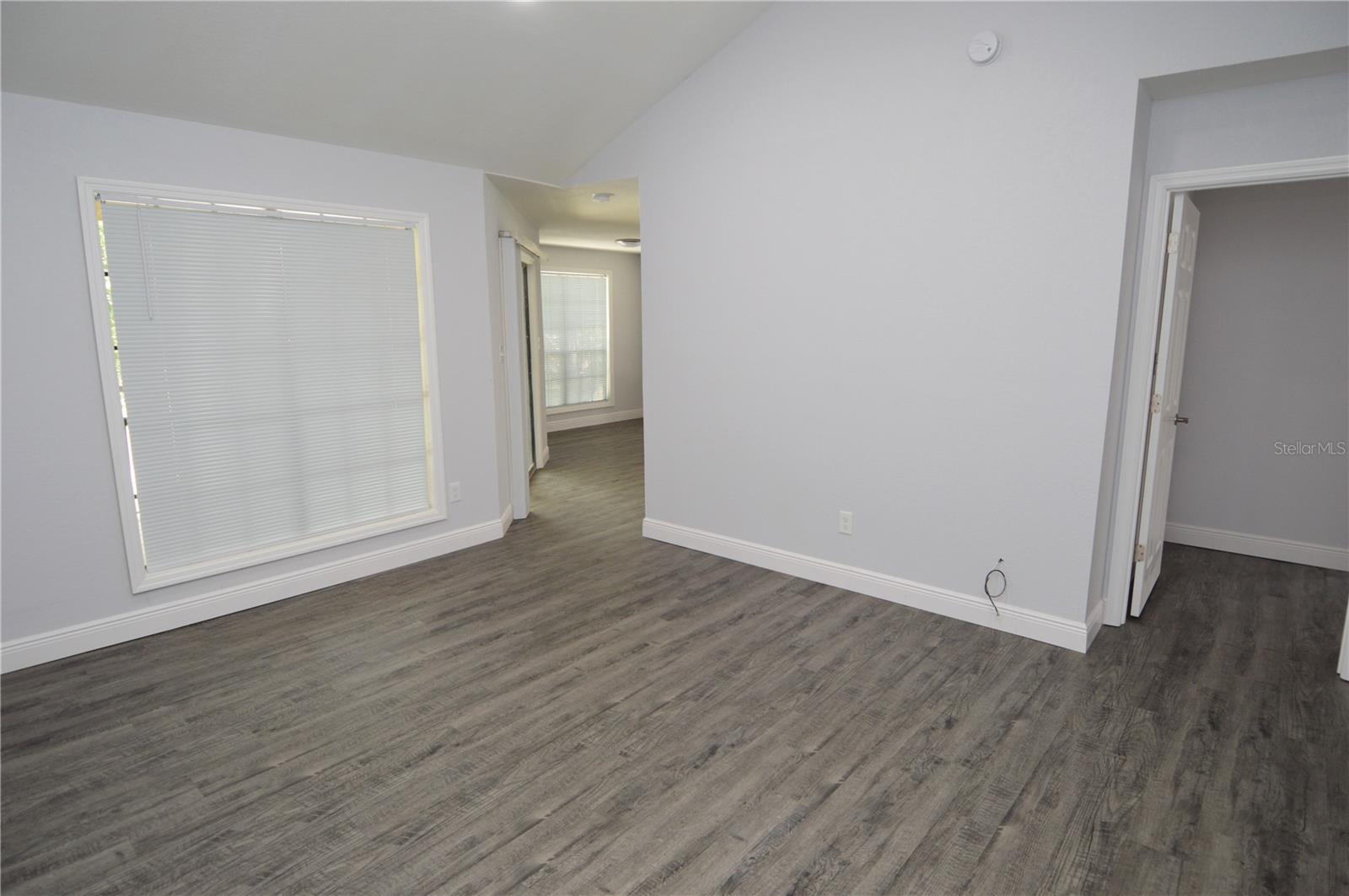 Image 5 of 100 For 8633 Fancy Finch Drive 201