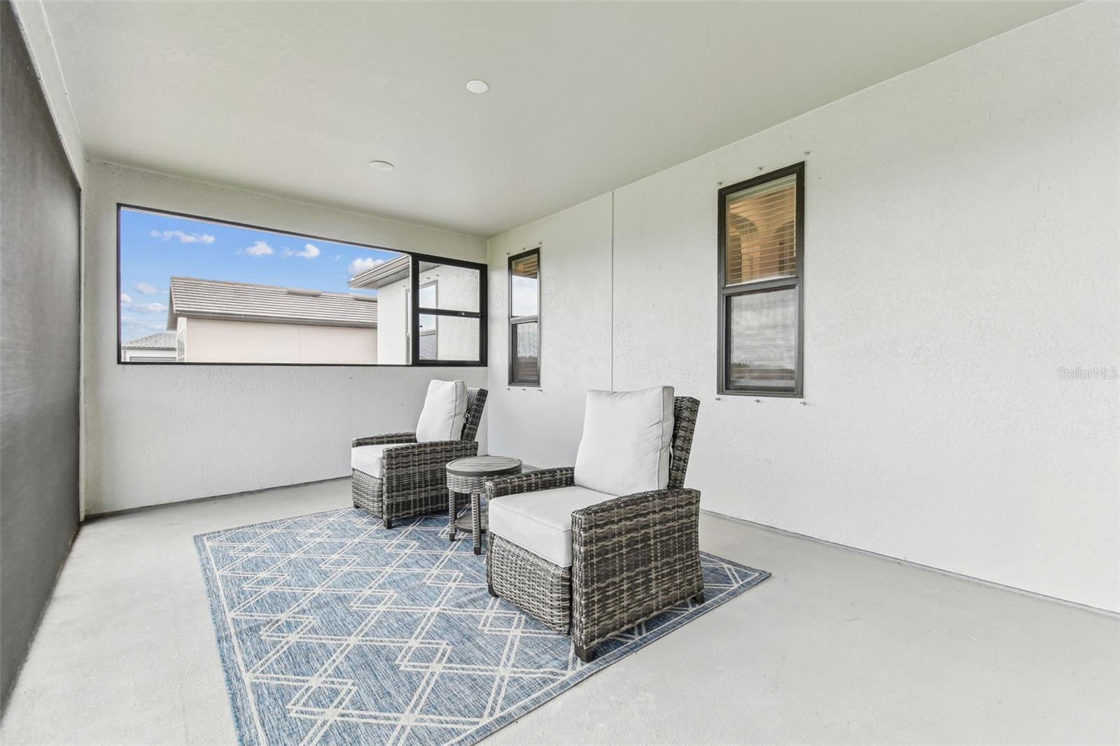 Image 31 of 72 For 29895 Picana Lane
