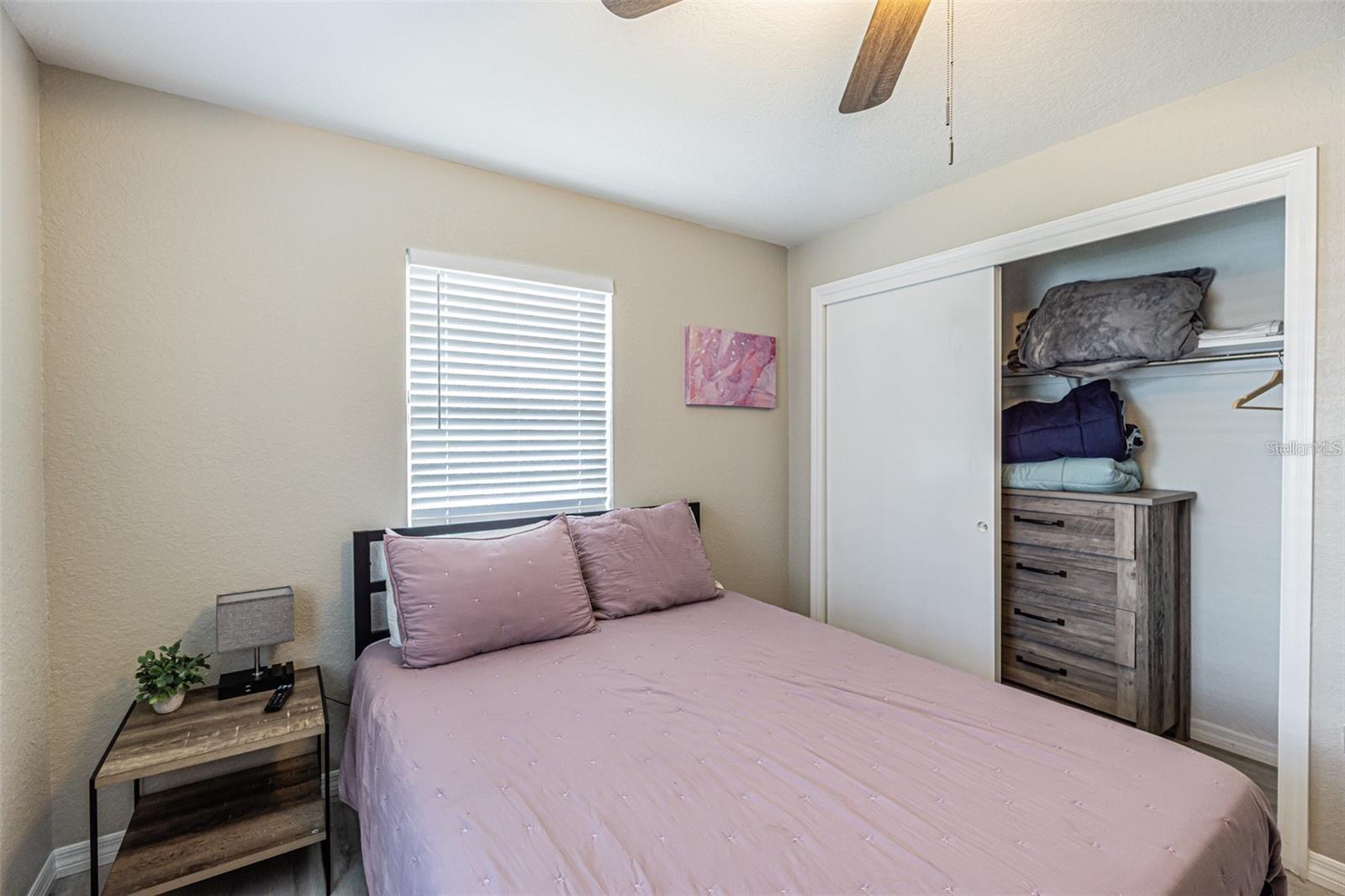 Image 28 of 49 For 1829 1st Avenue E
