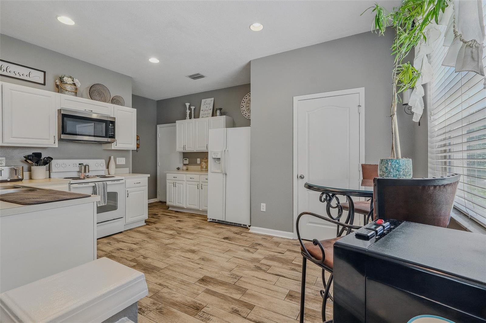 Image 6 of 26 For 4815 Barnstead Drive