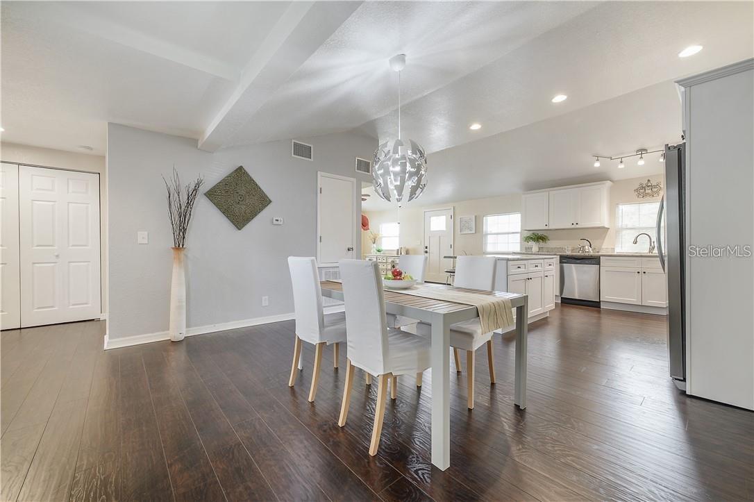 Image 10 of 27 For 1414 Idlewild Avenue