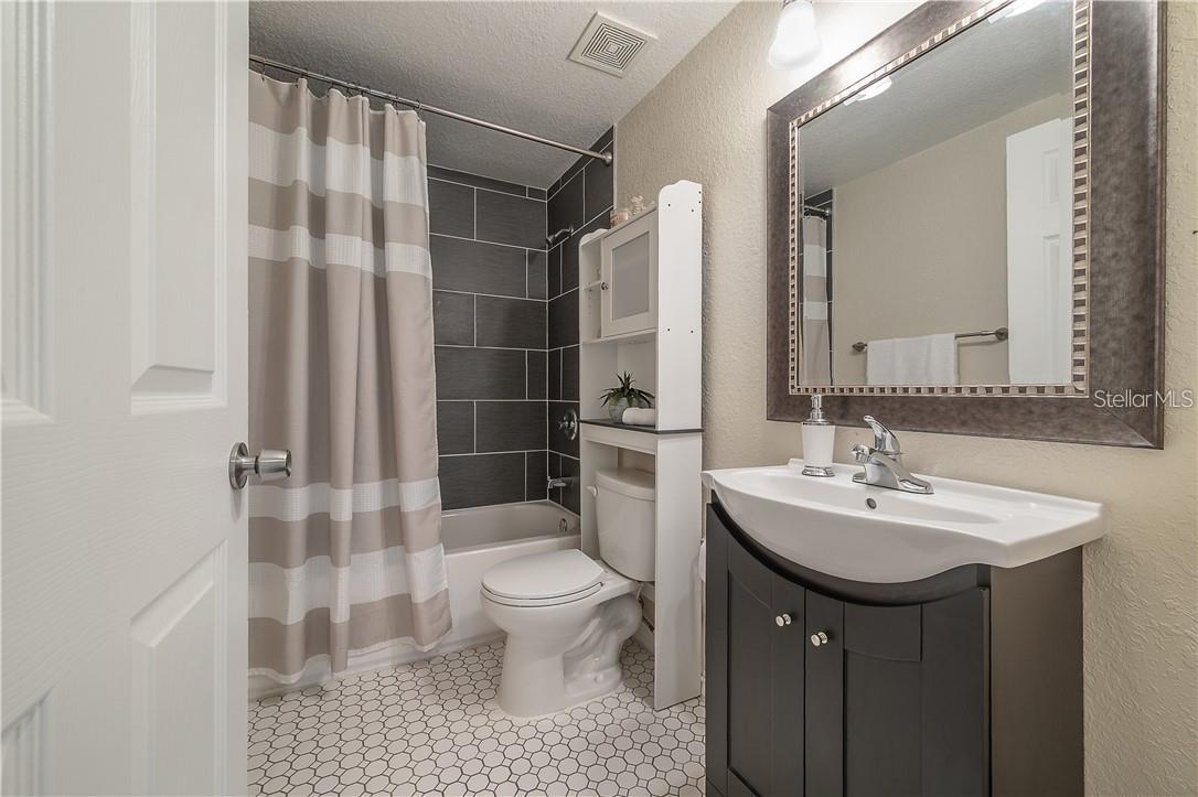 Image 20 of 27 For 1414 Idlewild Avenue