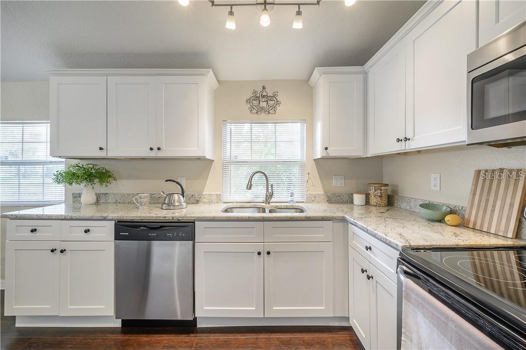 Image 8 of 27 For 1414 Idlewild Avenue