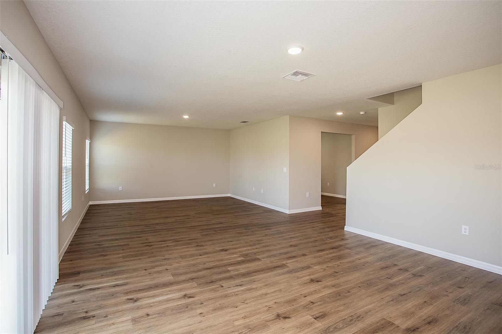 Image 13 of 23 For 1046 Foreshore Lane