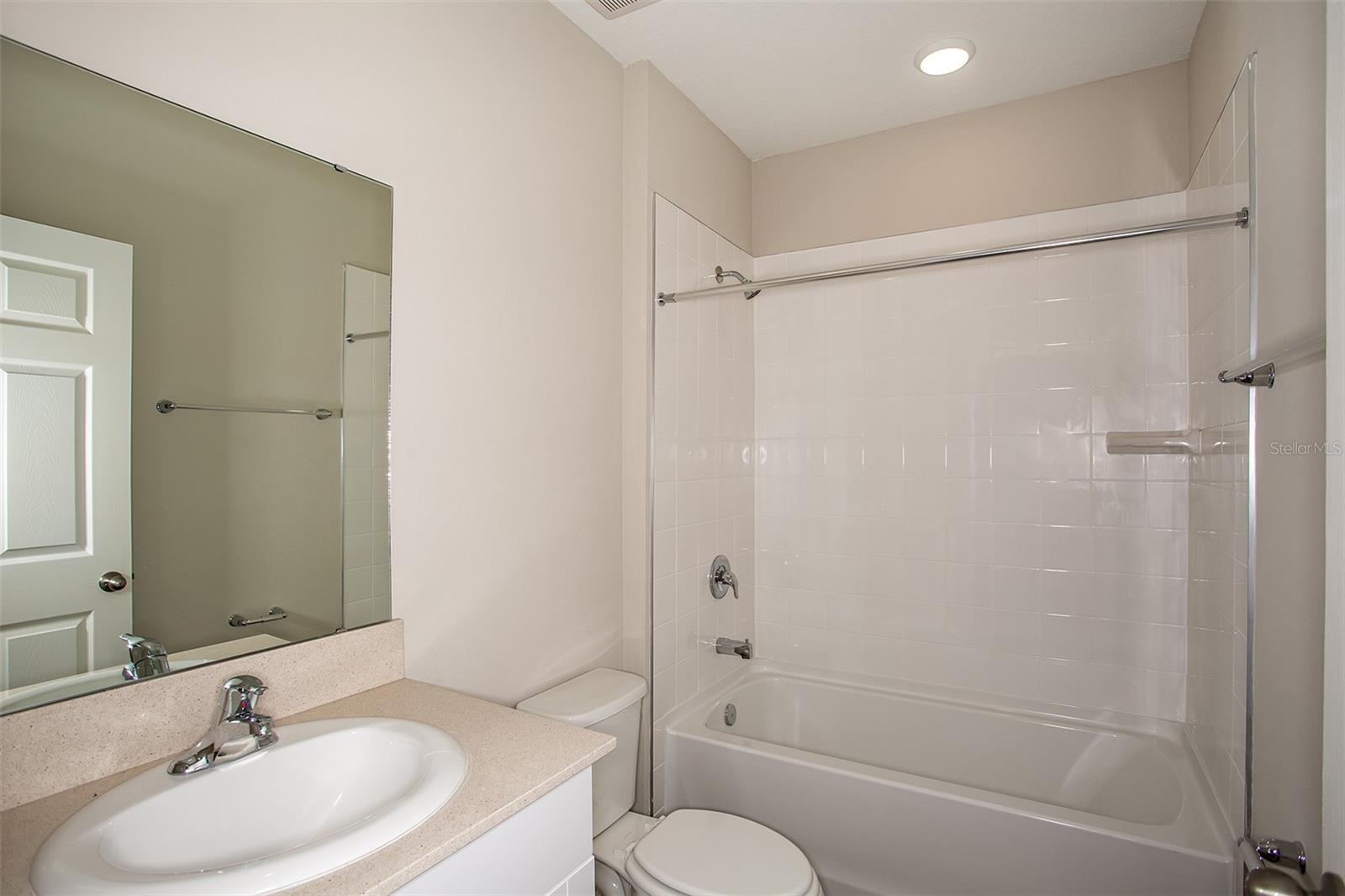 Image 16 of 23 For 1046 Foreshore Lane