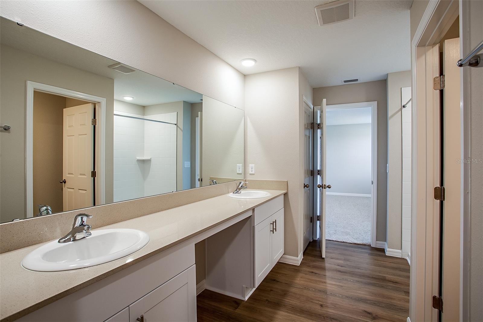 Image 9 of 23 For 1046 Foreshore Lane