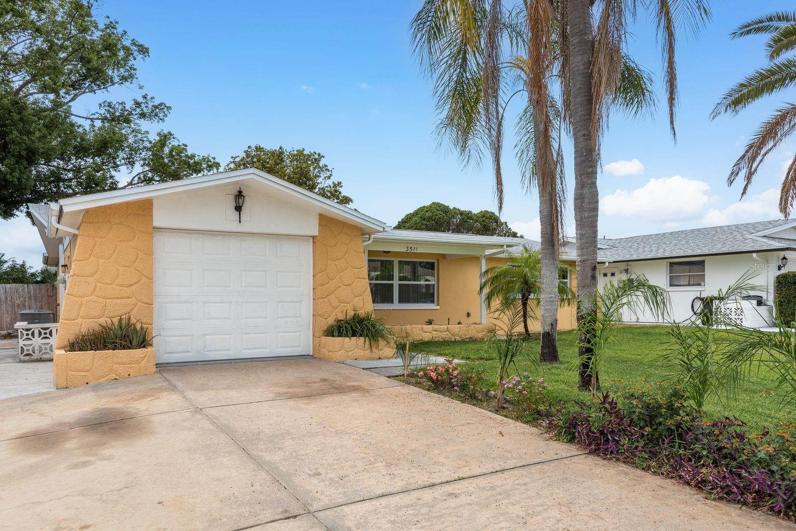 Image 3 of 31 For 3511 Calera Drive