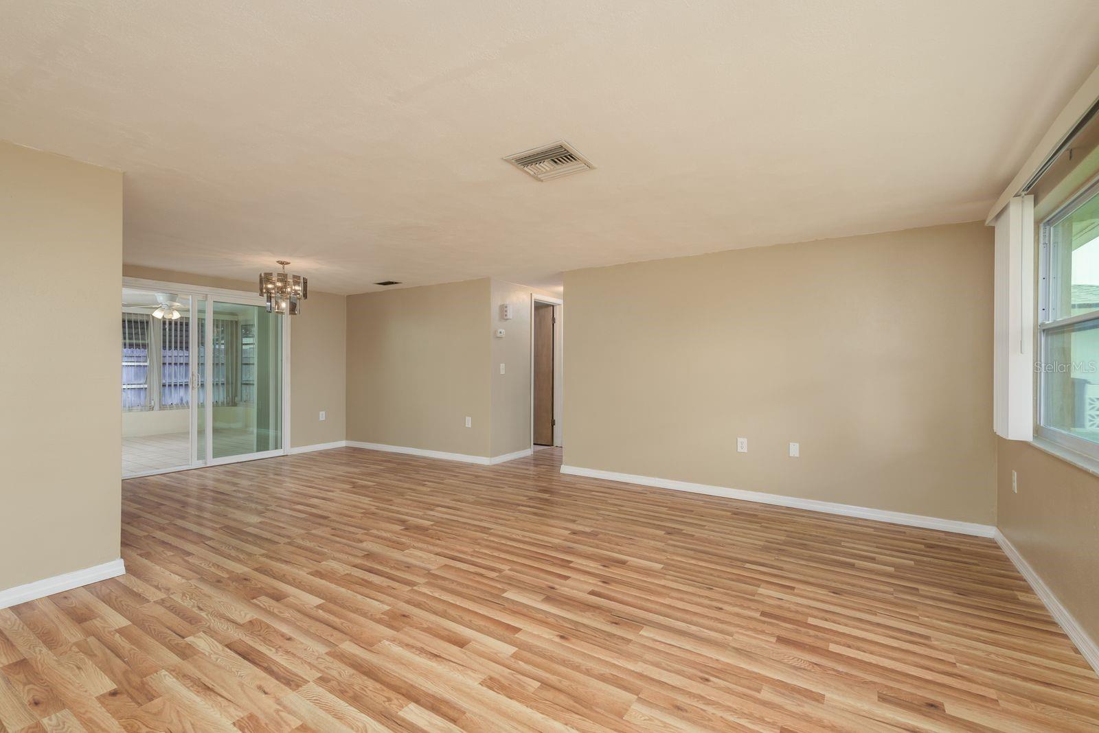 Image 5 of 31 For 3511 Calera Drive