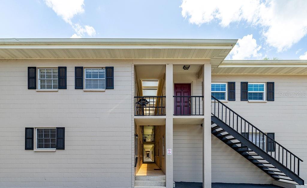 Image 3 of 24 For 2207 Carolina Avenue 18