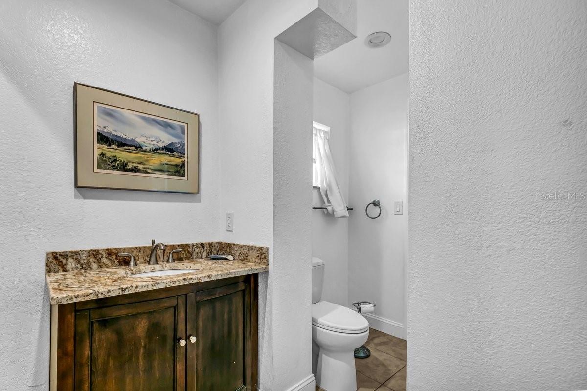 Image 11 of 21 For 10701 Village Green Avenue