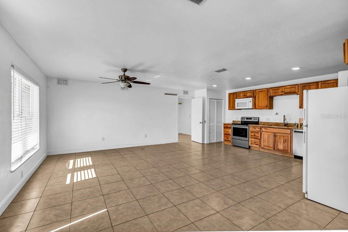 Image 3 of 21 For 10701 Village Green Avenue