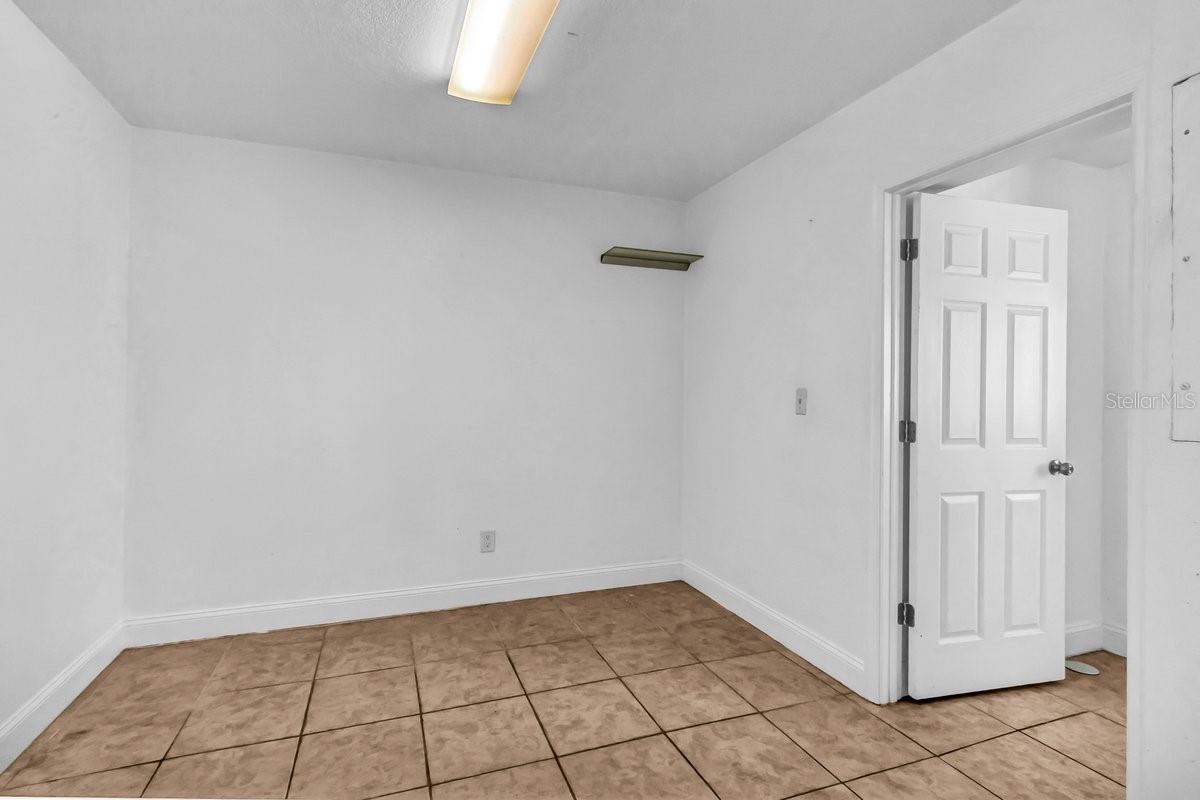 Image 7 of 21 For 10701 Village Green Avenue