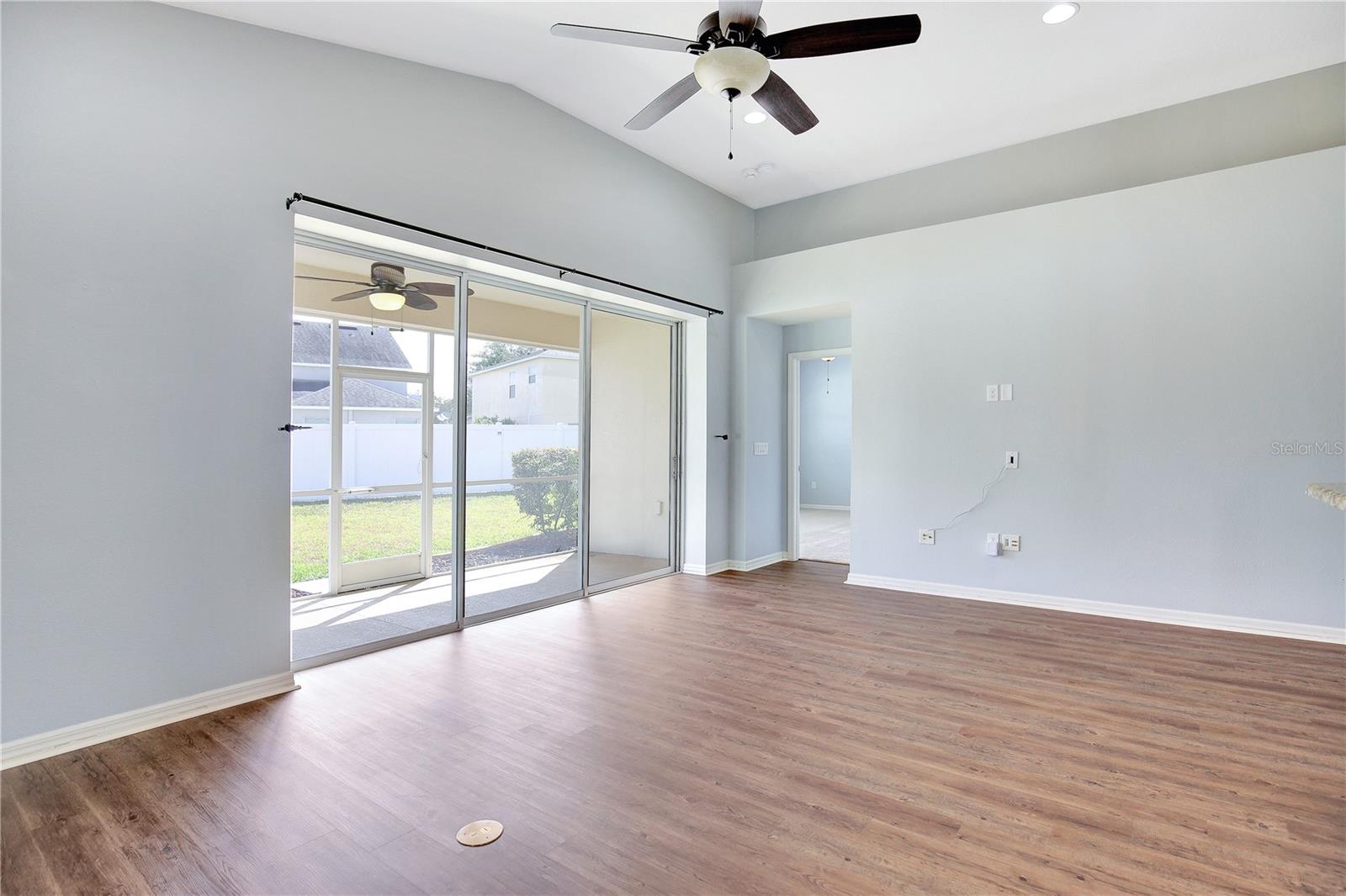 Image 10 of 32 For 7204 Morningsgate Way