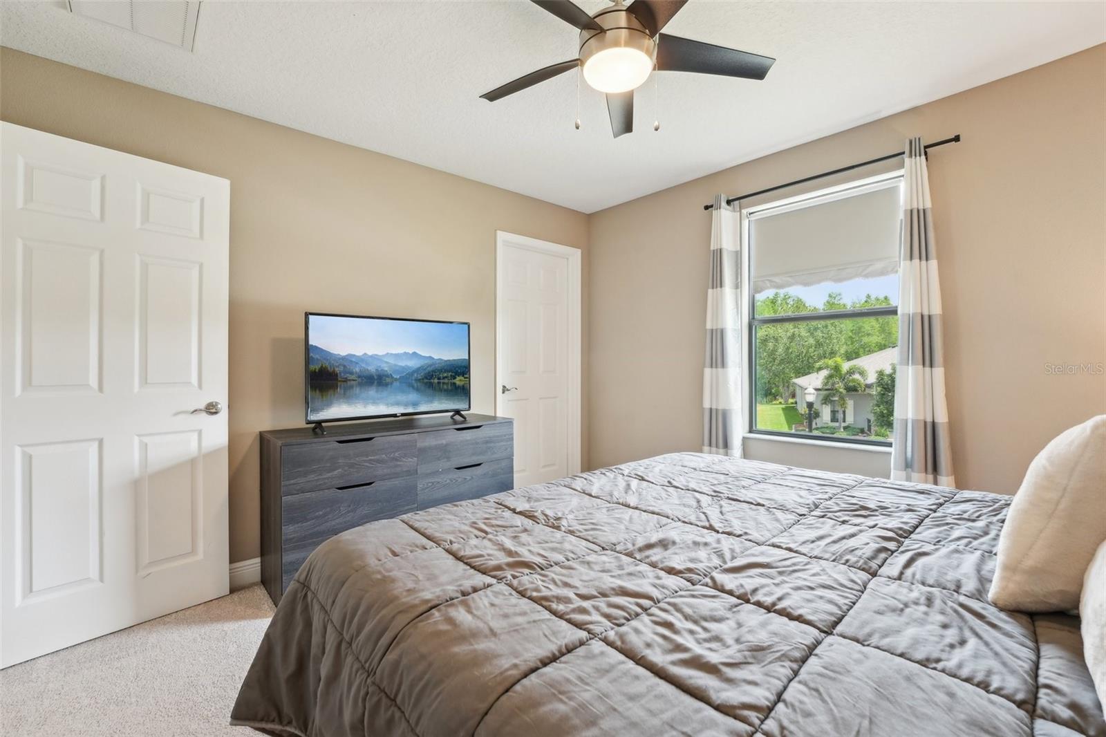 Image 39 of 62 For 21834 Southern Charm Drive