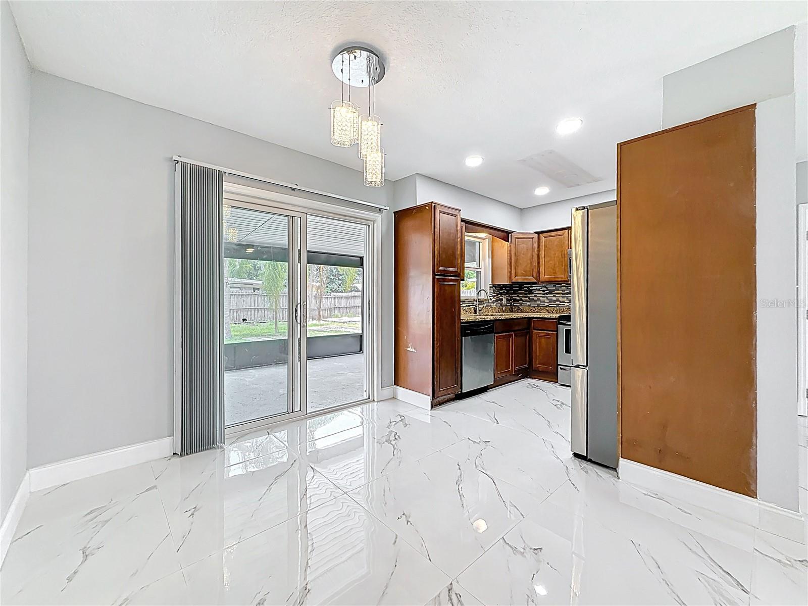 Image 4 of 24 For 8240 Quail Road