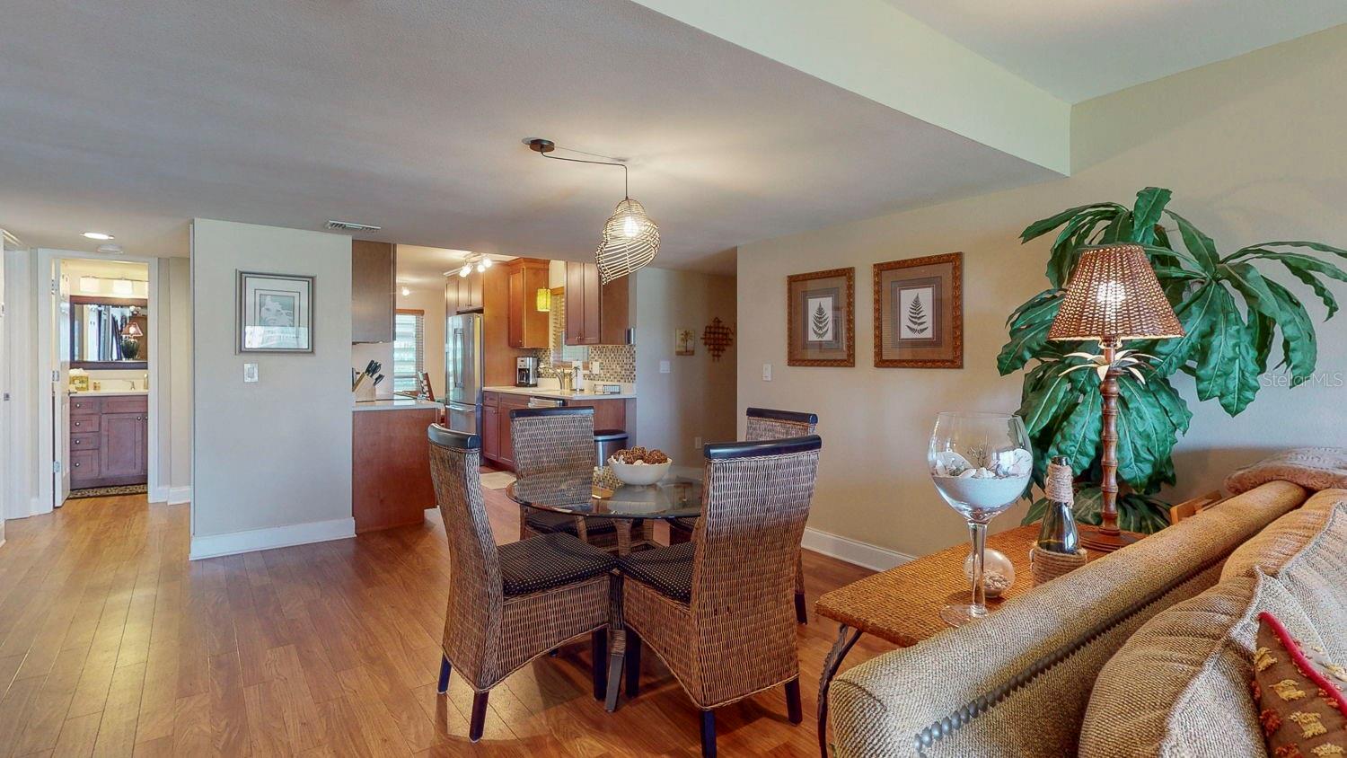 Image 8 of 31 For 7867 Sailboat Key Boulevard S 101