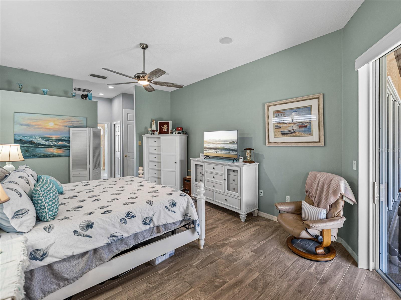 Image 37 of 95 For 2908 89th Avenue E