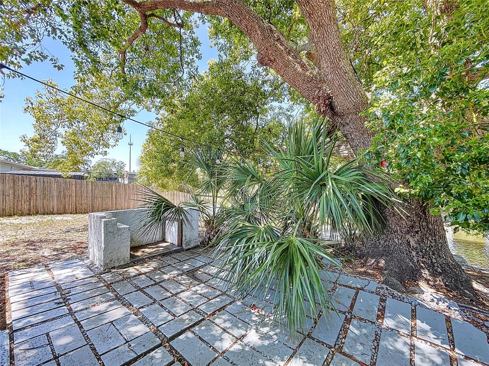 Image 13 of 36 For 5806 Liverpool Drive