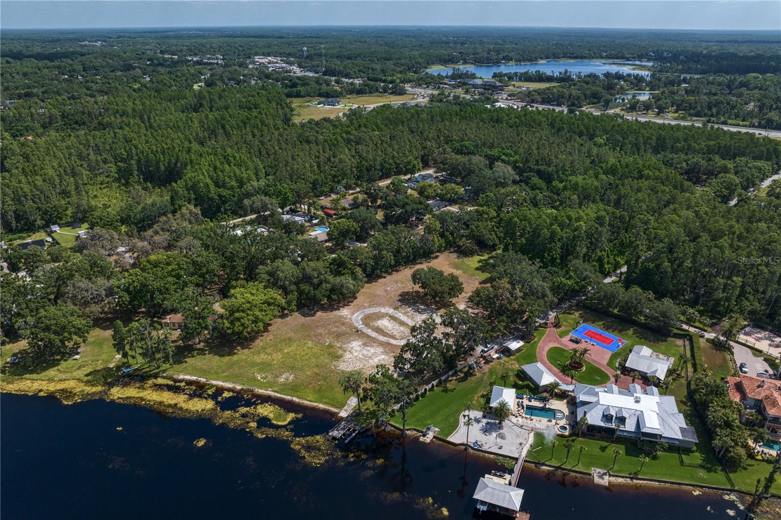 Image 4 of 14 For 215 Lake Brant Drive