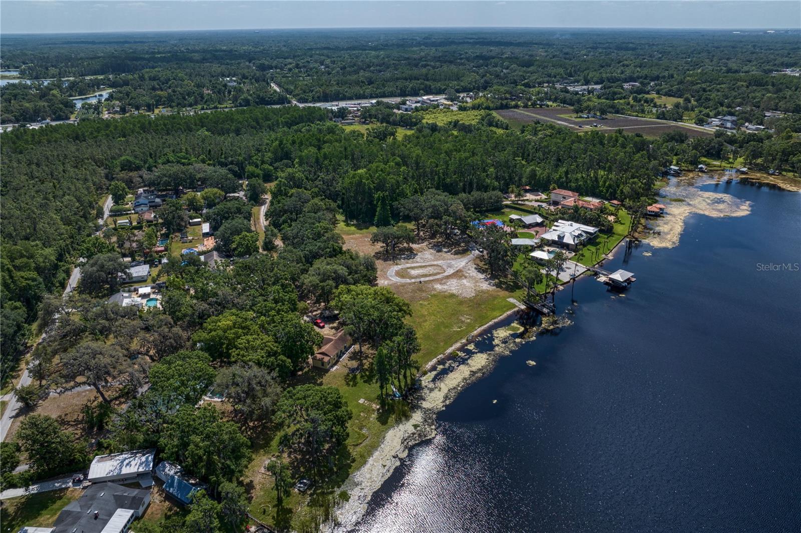 Image 7 of 14 For 215 Lake Brant Drive