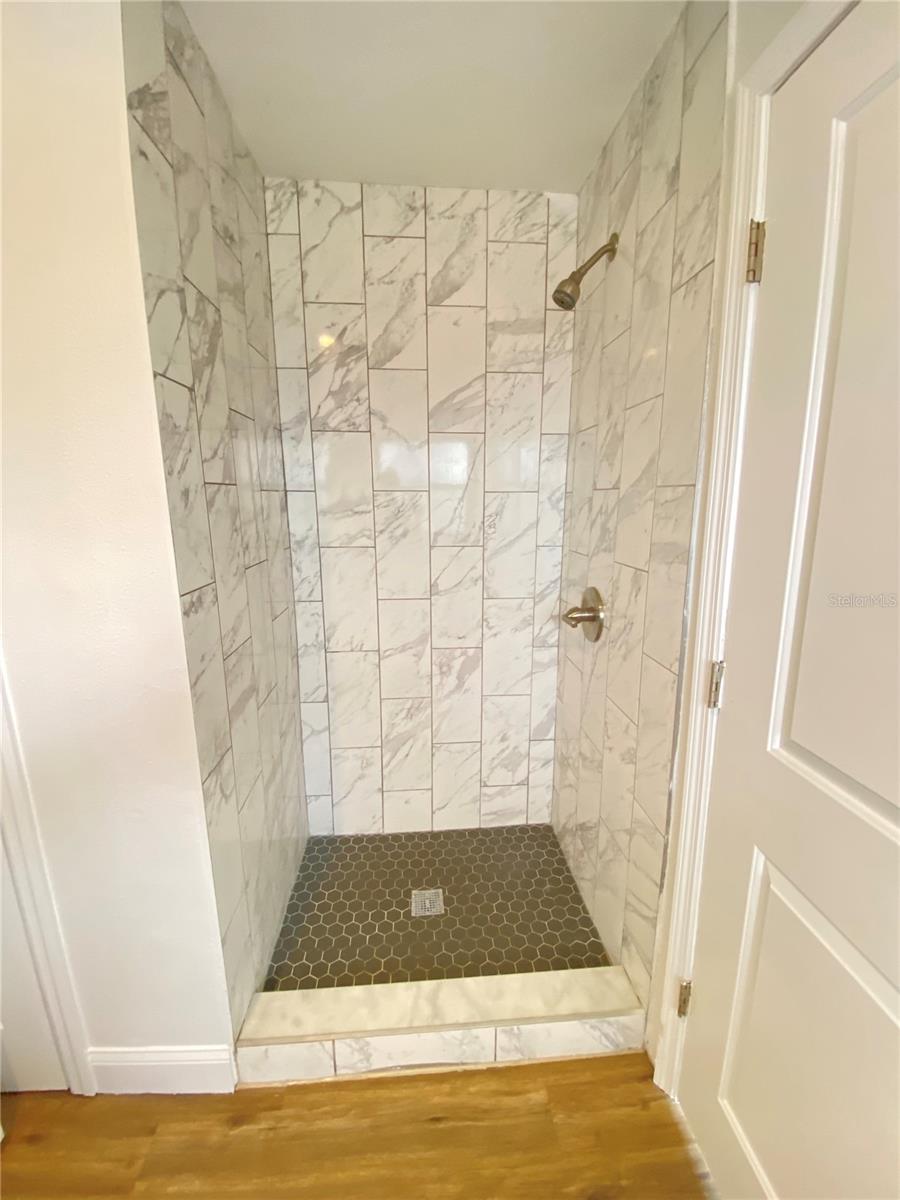 Image 20 of 44 For 2400 13th Avenue S