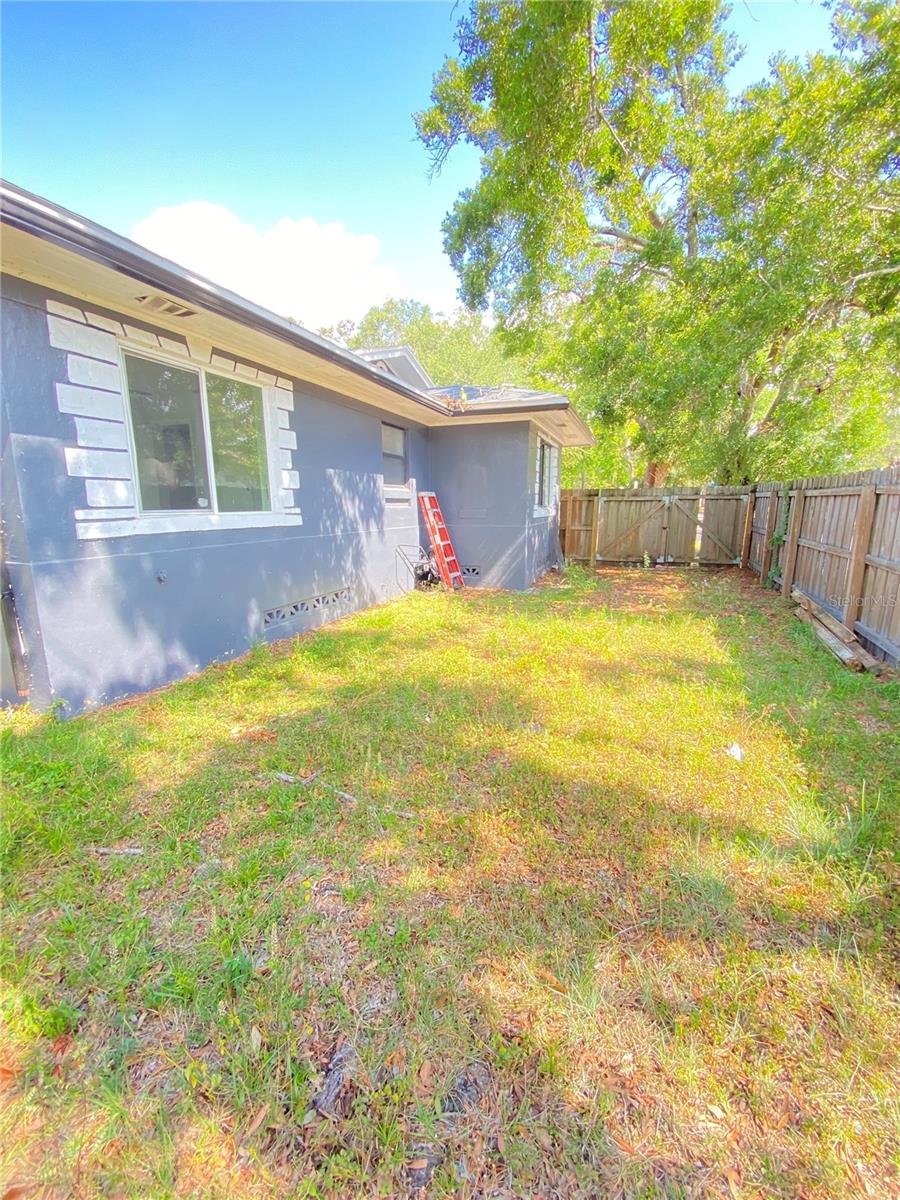 Image 35 of 44 For 2400 13th Avenue S