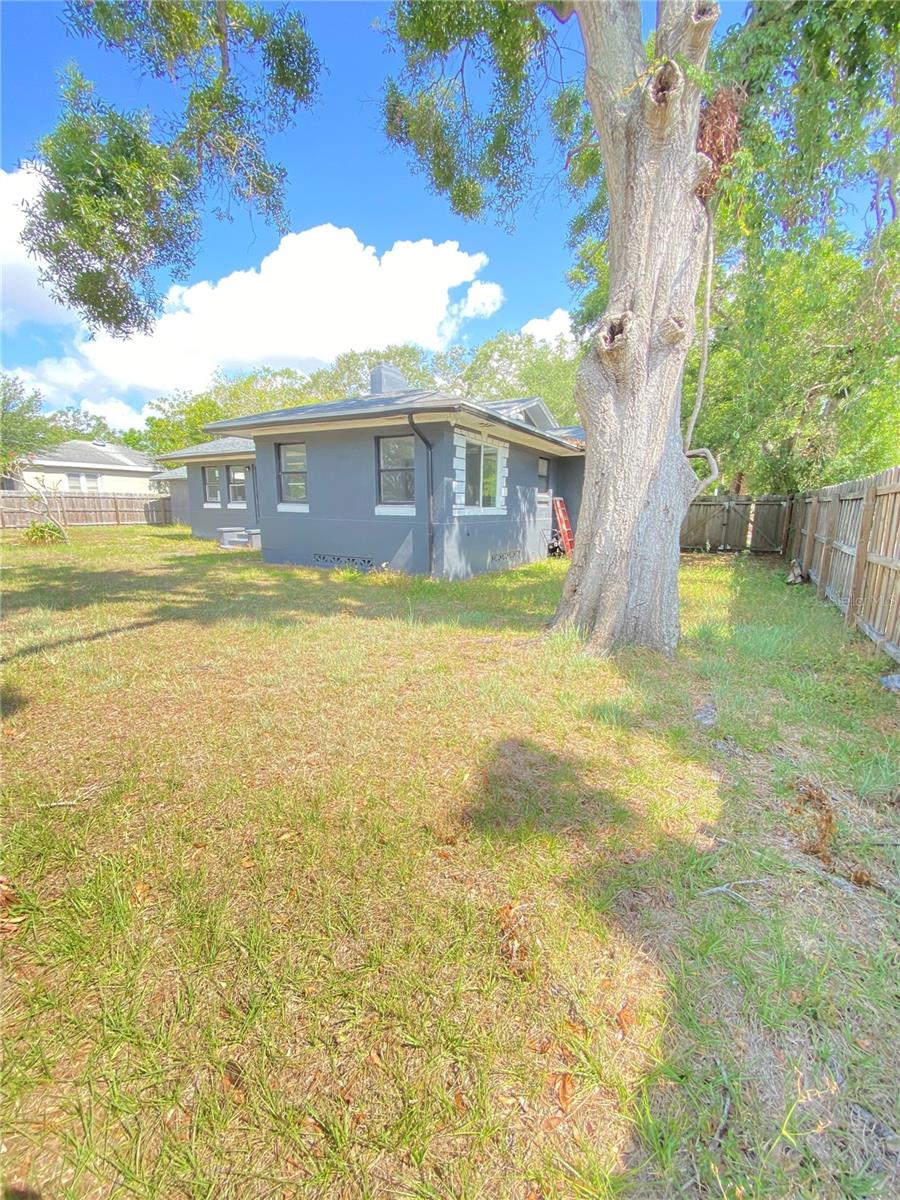 Image 36 of 44 For 2400 13th Avenue S