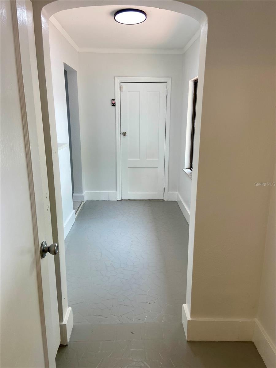 Image 5 of 44 For 2400 13th Avenue S