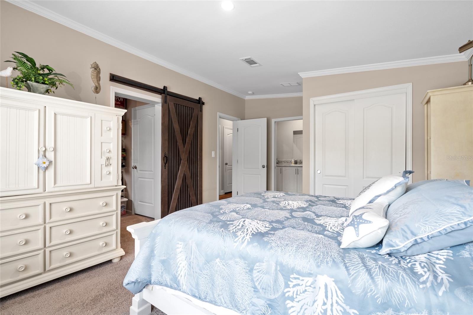 Image 23 of 39 For 2715 9th Avenue N